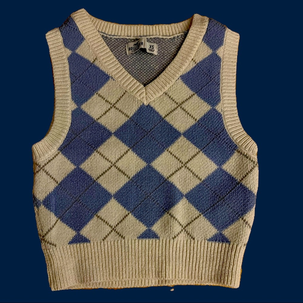 Cropped sweater vest